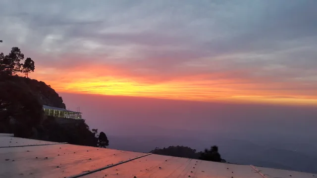 वैष्णो देवी — मंदिर बाहर से