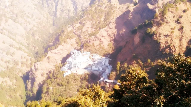 वैष्णो देवी — मूर्ति