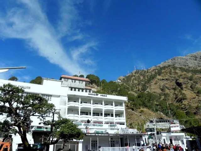 वैष्णो देवी — मूर्ति