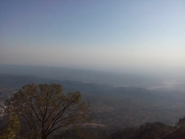 वैष्णो देवी — मंदिर के भीतर